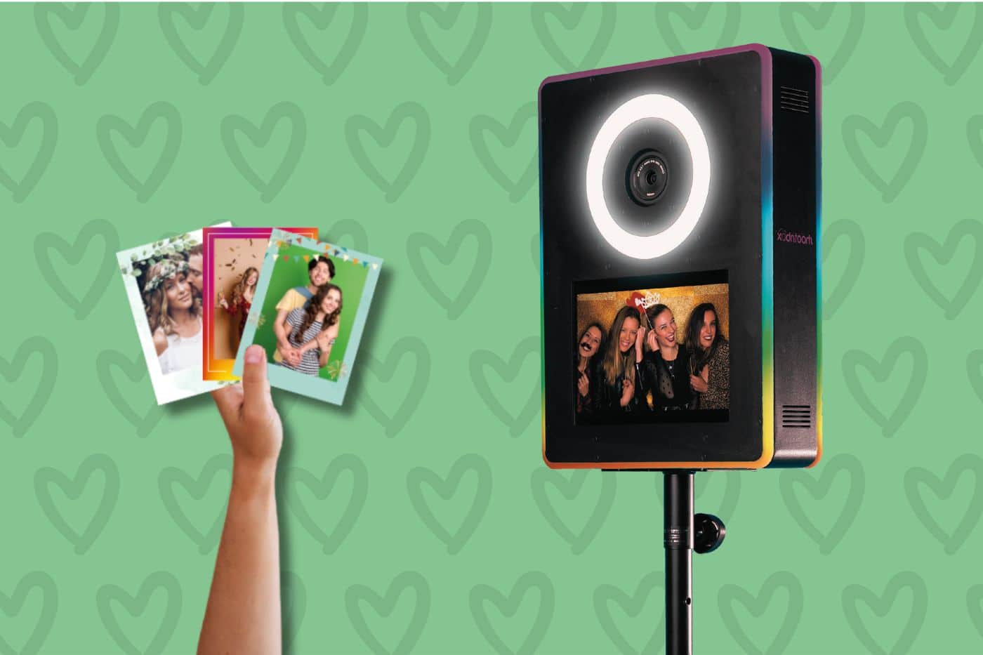 Photobooth imprimant les photos pour le livre d'or photo