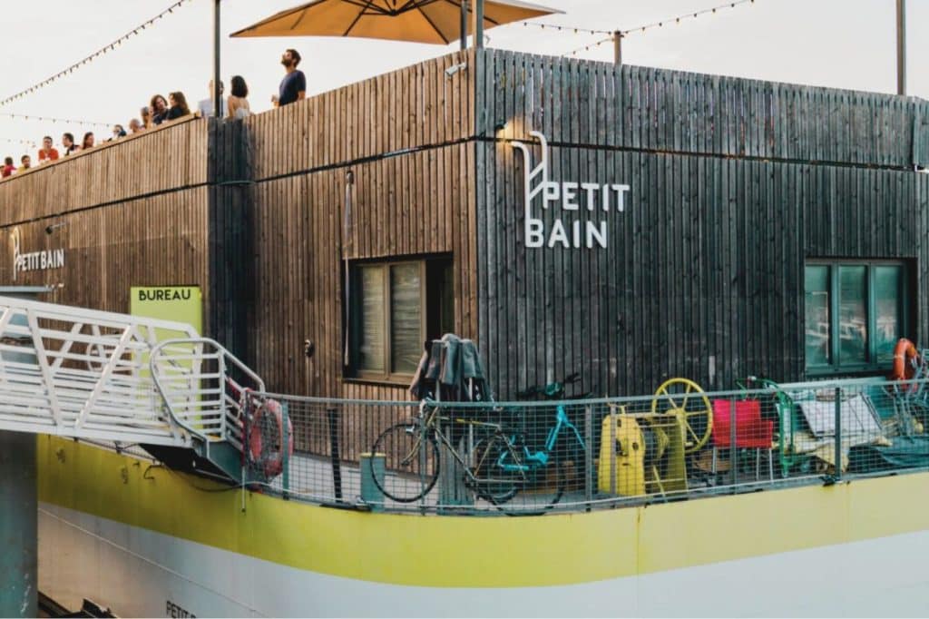 privatisition péniche les petit bain paris événementiel salle seine