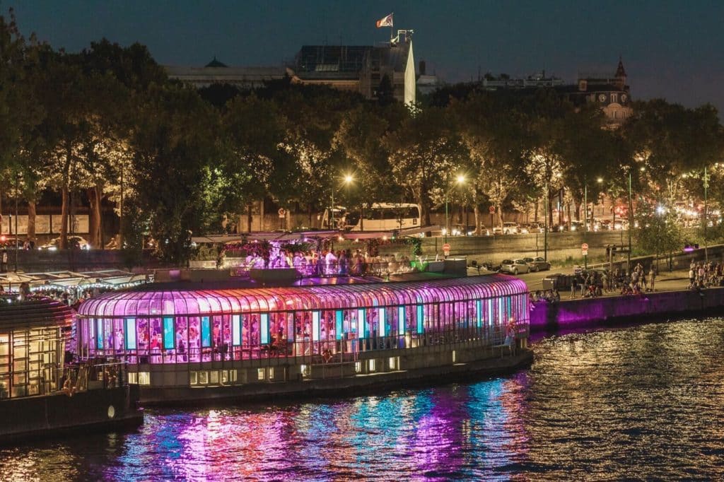 péniche sur seine rosa bonheur moderne luxe quai verrière originale premium paris